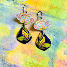 Load image into Gallery viewer, Vintage Folk Flowers TearDrop Tin Earrings