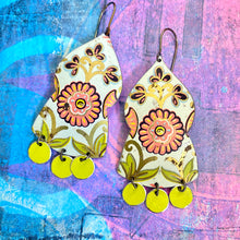 Load image into Gallery viewer, True Pink Flowers Temple Drop Tin Earrings