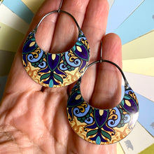 Load image into Gallery viewer, Purple &amp; Straw Mandala Crescent Circle Earrings