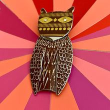 Load image into Gallery viewer, Quirky Owl X Upcycled Tin Brooch &amp; Pendant