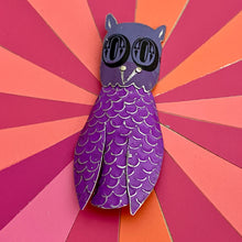 Load image into Gallery viewer, Quirky Owl V Upcycled Tin Brooch