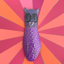 Load image into Gallery viewer, Quirky Owl V Upcycled Tin Brooch