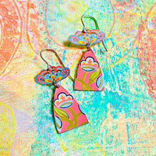 Load image into Gallery viewer, Vintage Pink Folk Flowers Drop Tin Earrings