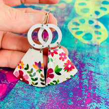 Load image into Gallery viewer, Happy Pinks Small Fans Tin Earrings