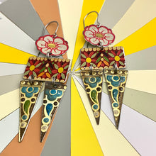 Load image into Gallery viewer, Flowery Venus Earrings