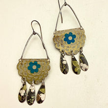 Load image into Gallery viewer, Rustic Vintage Flower Tin Earrings