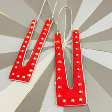 Load image into Gallery viewer, Red Dimpled Drop Earrings