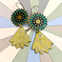 Load image into Gallery viewer, Stylized Blossoms &amp; Butter Earrings