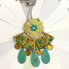 Load image into Gallery viewer, Wm Morris &amp; Mum Tin Necklace