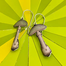 Load image into Gallery viewer, Pale Seafoam Capped Mushroom Earrings