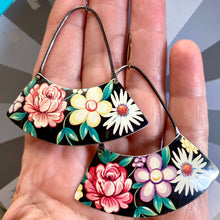 Load image into Gallery viewer, Flowers in a Row Wide Fan Earrings