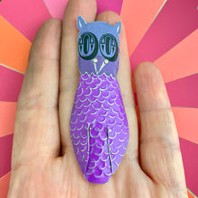 Load image into Gallery viewer, Quirky Owl V Upcycled Tin Brooch