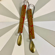 Load image into Gallery viewer, Narrow Golden Tin Earrings