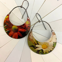 Load image into Gallery viewer, Daisies Crescent Circle Earrings