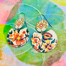 Load image into Gallery viewer, Orange Bouquets Circle Tin Earrings