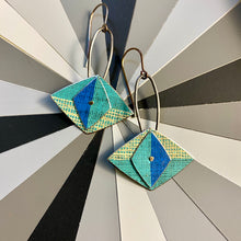 Load image into Gallery viewer, Vintage Turquoise Cat Eye Earrings