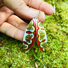Load image into Gallery viewer, Red &amp; Gold Little Leaf Shape Tin Earrings