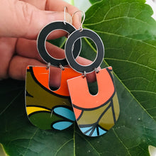 Load image into Gallery viewer, Vintage 70s Filofax Chunky Horseshoe Tin Earrings