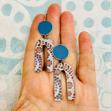 Load image into Gallery viewer, Dusty Lilac Horseshoe Tin Earrings