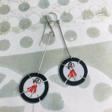 Load image into Gallery viewer, Hula Dancer Tabbed Circles Tin Earrings