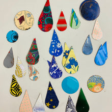 Load image into Gallery viewer, 2oz Circles &amp; Teardrops Tin De-Stash